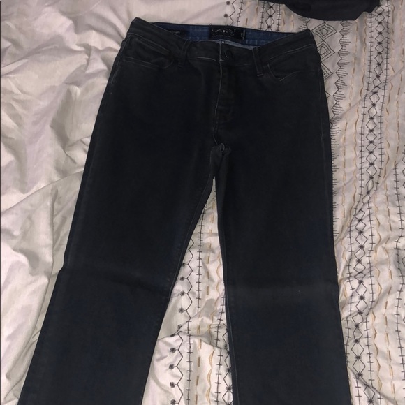 Jeans - Picture 2 of 3